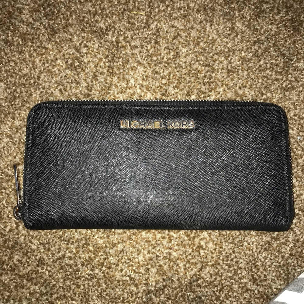 Women’s MK wallet